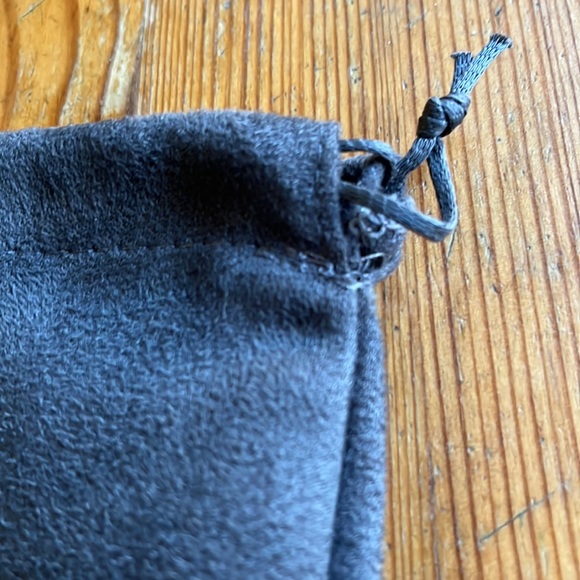 Tom Ford Gray Suede Large Shoe Boot Purse Dust Bag, 14x16.5 - Picture 3 of 7